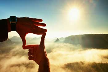 چرا تظاهر به موفقیت شما را موفق میکند؟
